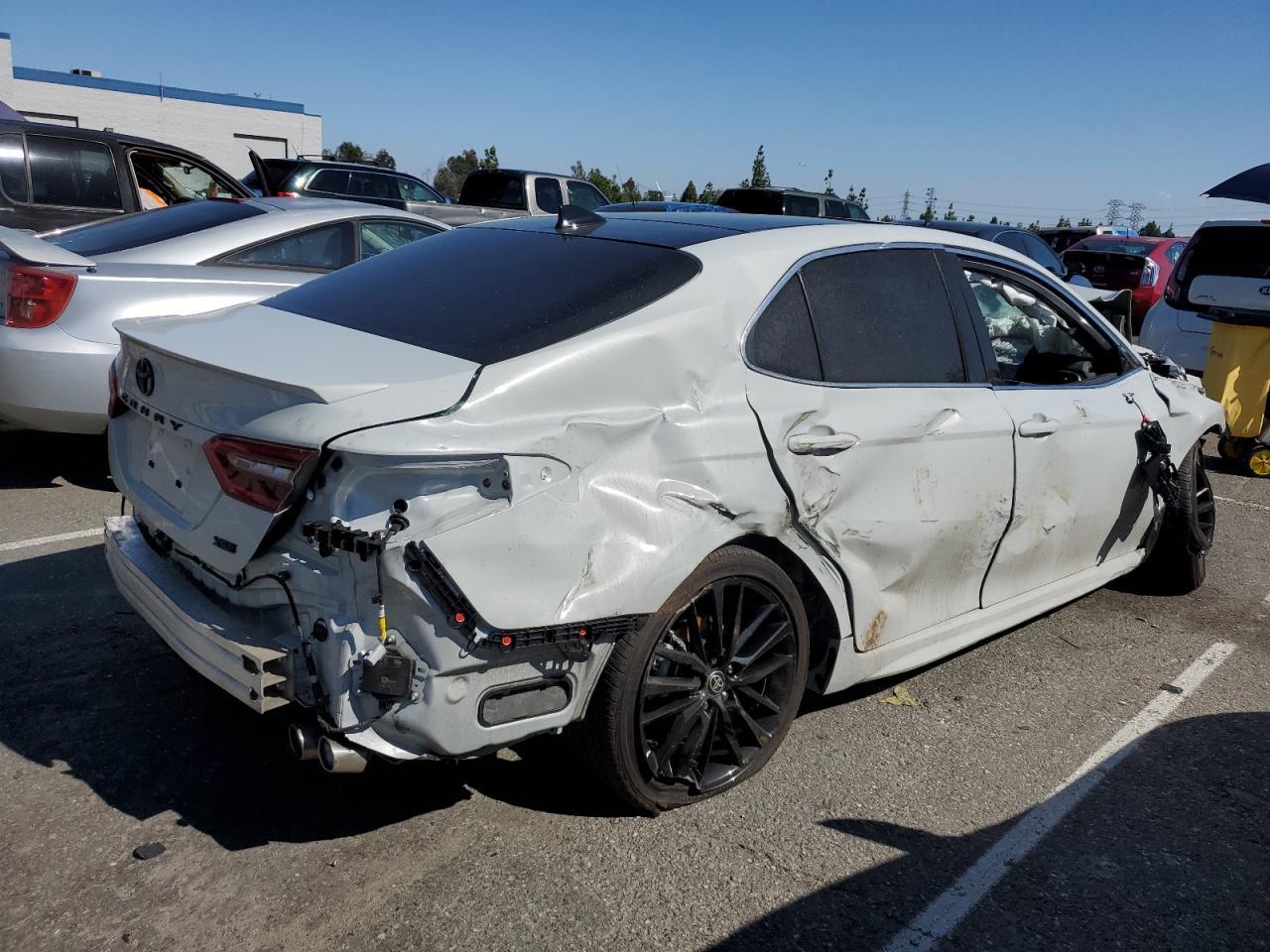 Изображение 3 2023 TOYOTA CAMRY XSE 2023 с VIN 4T1K61AK4PU142377