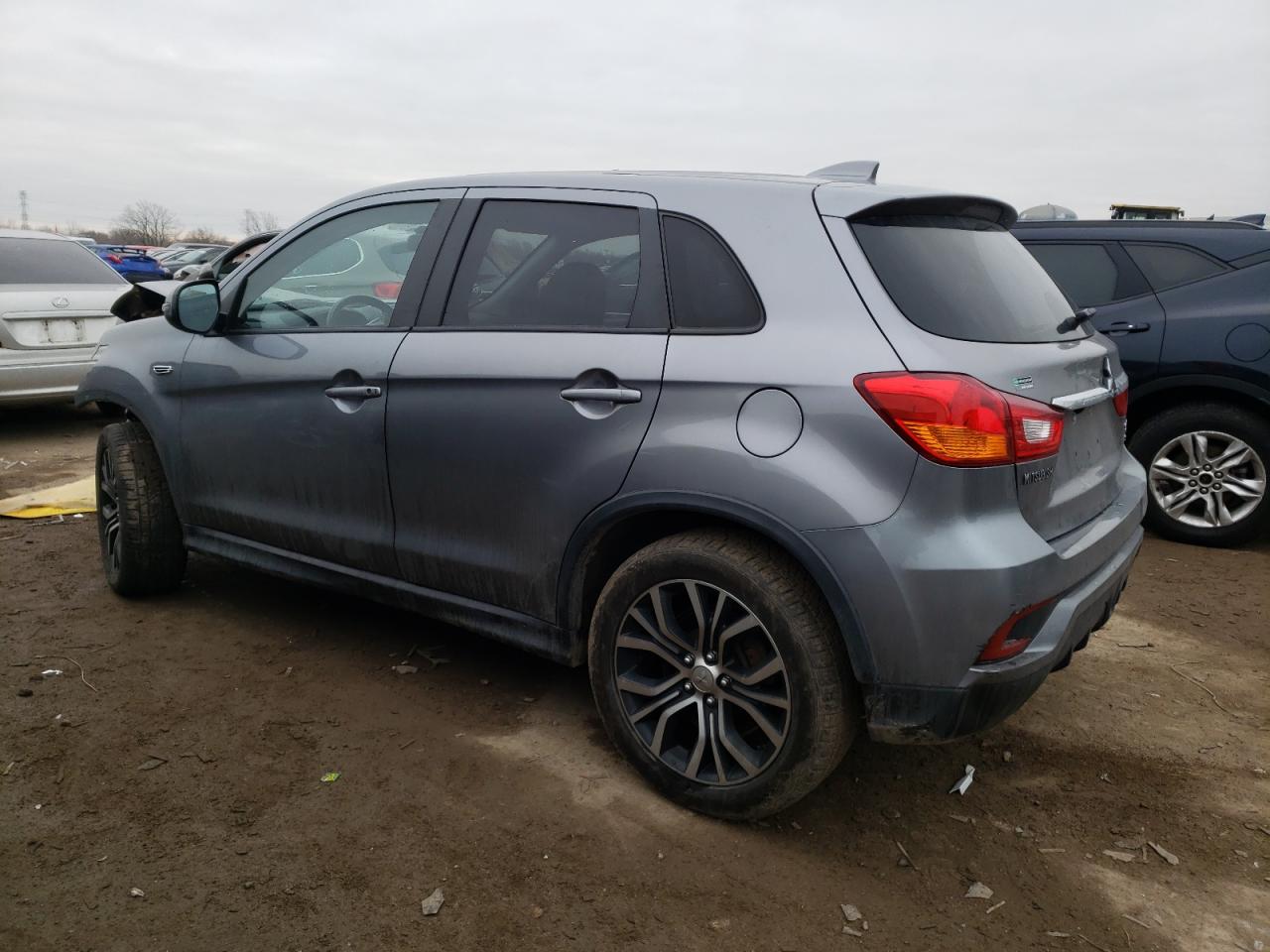 Изображение 2 2018 MITSUBISHI OUTLANDER SPORT ES 2018 с VIN JA4AR3AW7JU002749