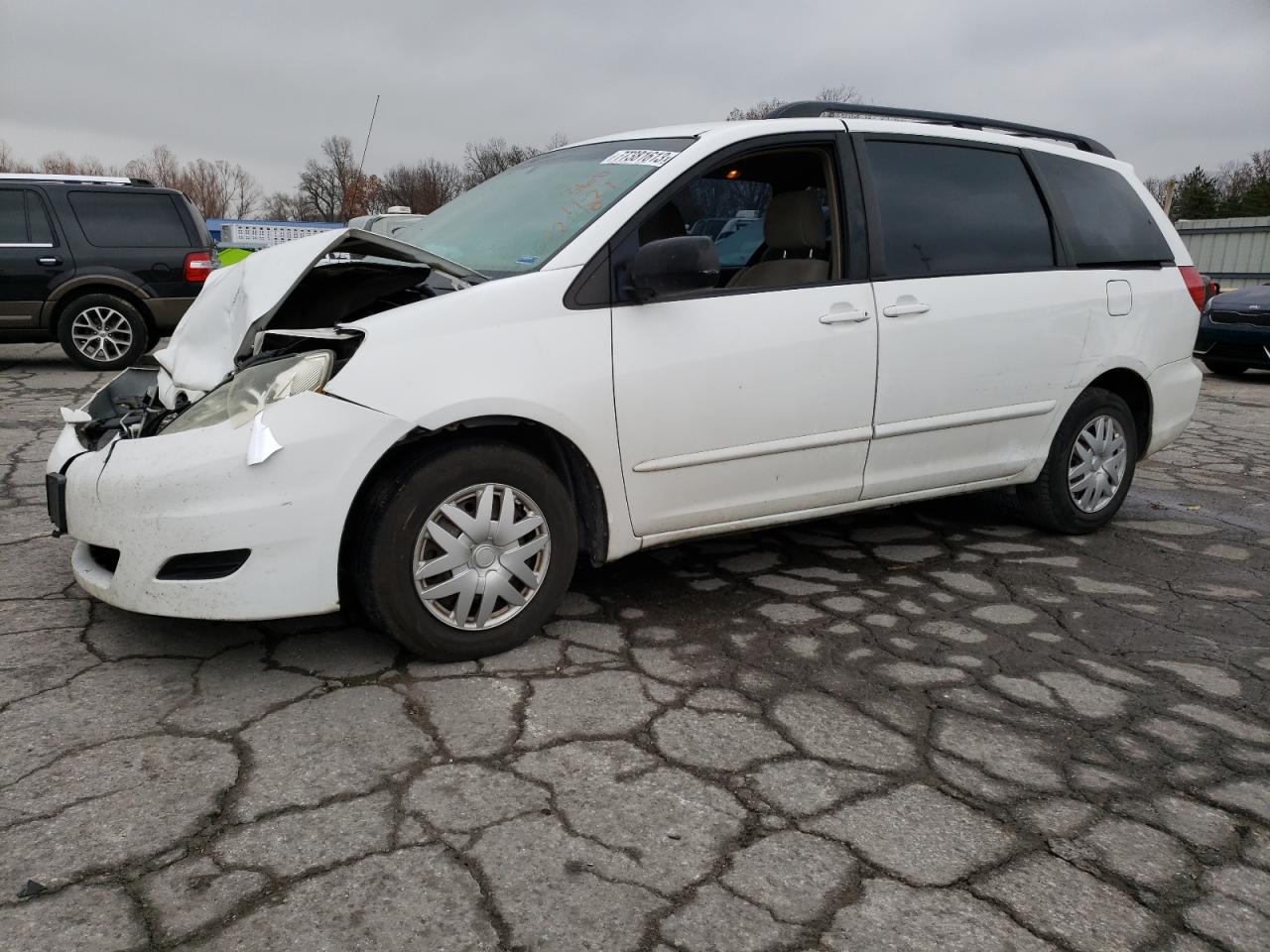 Image 1 of 2010 TOYOTA SIENNA CE 2010 with VIN 5TDKK4CC4AS317343