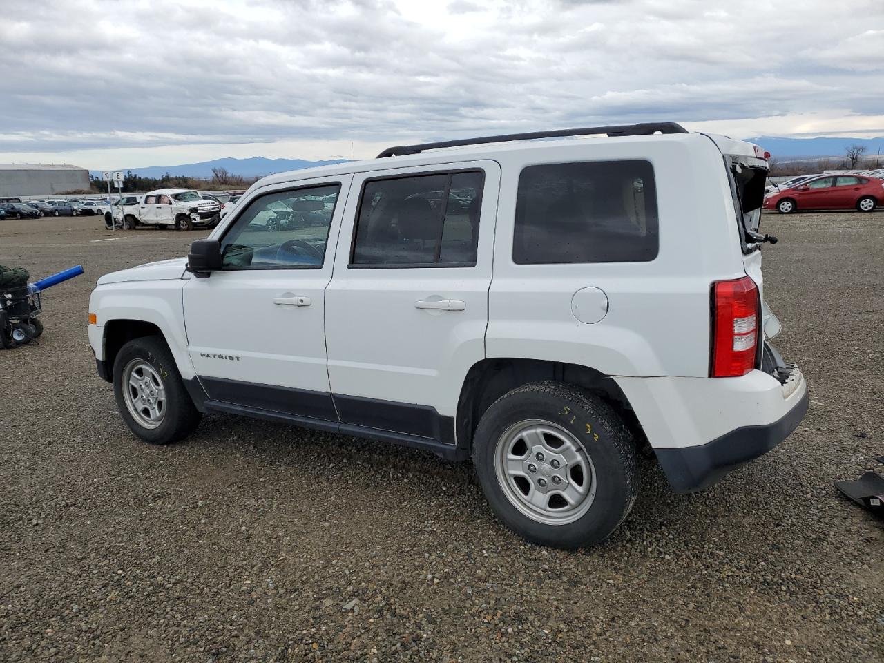 Obraz 2 z 2015 JEEP PATRIOT SPORT 2015 z VIN 1C4NJRBB8FD231350