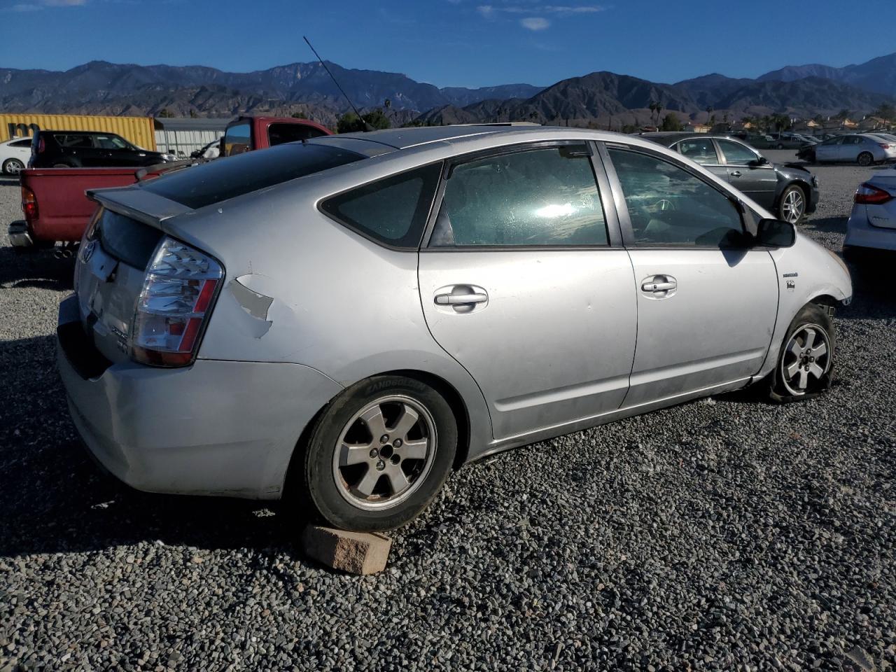 Image 3 of 2008 TOYOTA PRIUS  2008 with VIN JTDKB20U383298538