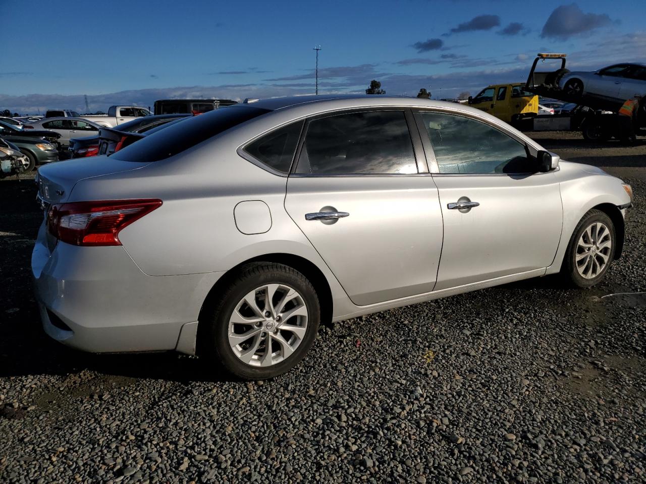 Изображение 3 2017 NISSAN SENTRA S 2017 с VIN 3N1AB7AP0HY315730
