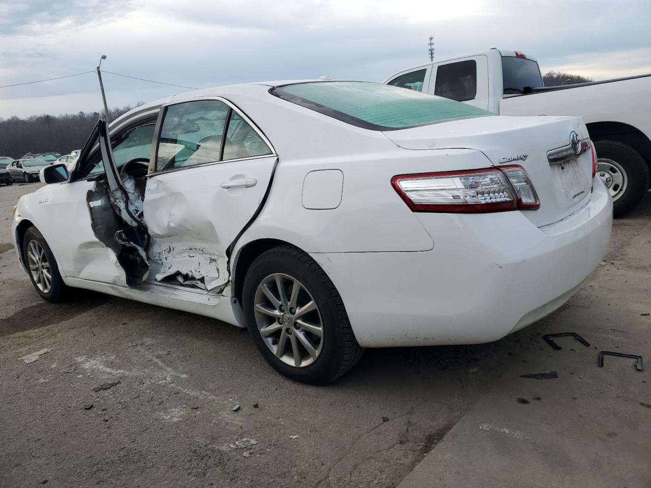 Obraz 2 z 2011 TOYOTA CAMRY HYBRID 2011 z VIN 4T1BB3EK2BU142985
