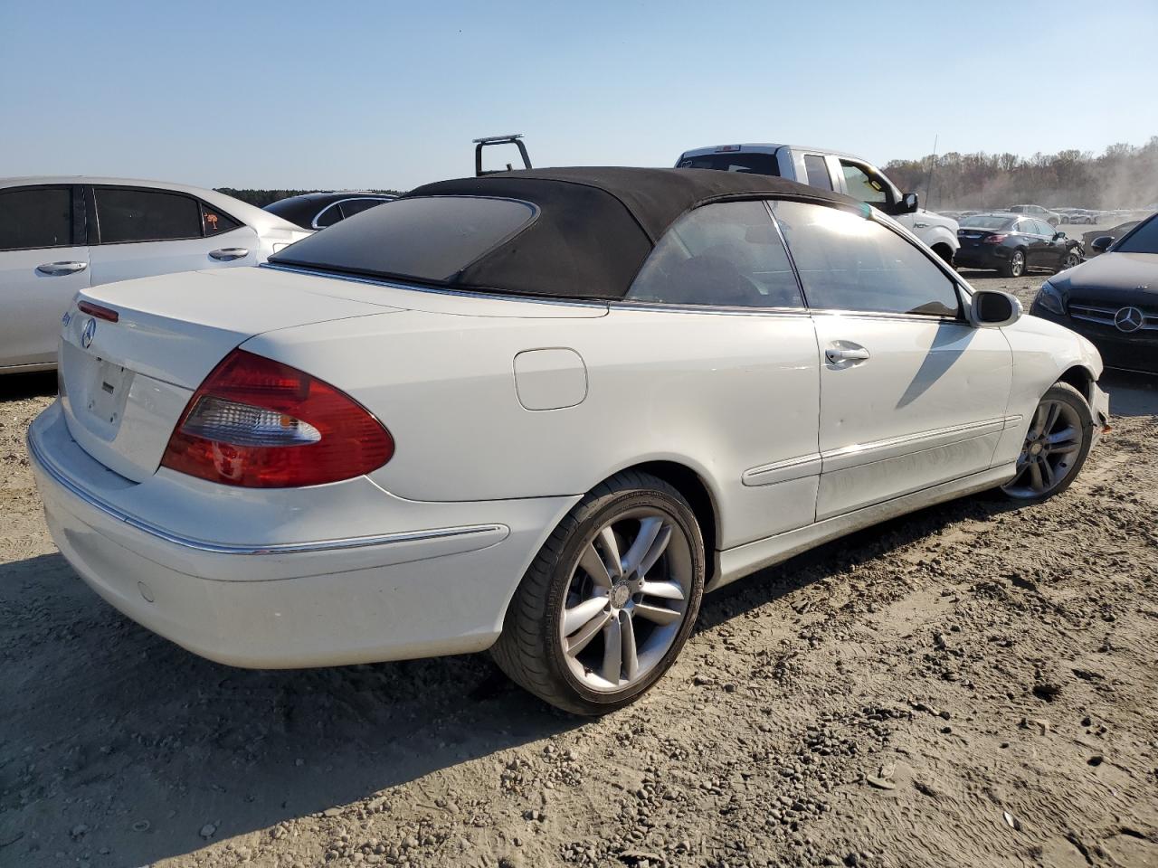 Image 3 of Mercedes-Benz Clk 350 2008 with VIN WDBTK56F58F244461
