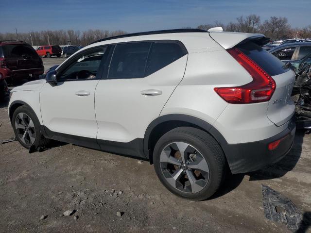 Image 2 of 2023 VOLVO XC40 PLUS 2023 with VIN YV4L12UW2P2994540