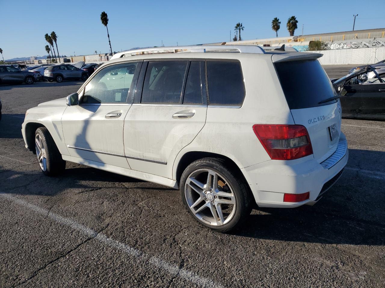 Obraz 2 z 2012 MERCEDES-BENZ GLK 350 2012 z VIN WDCGG5GB1CF937840