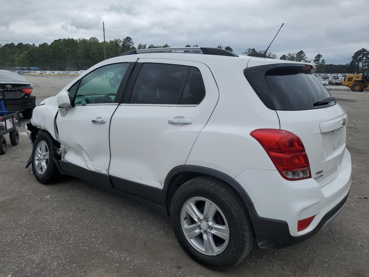 Image 2 of 2017 CHEVROLET TRAX 1LT 2017 with VIN 3GNCJLSB7HL263859