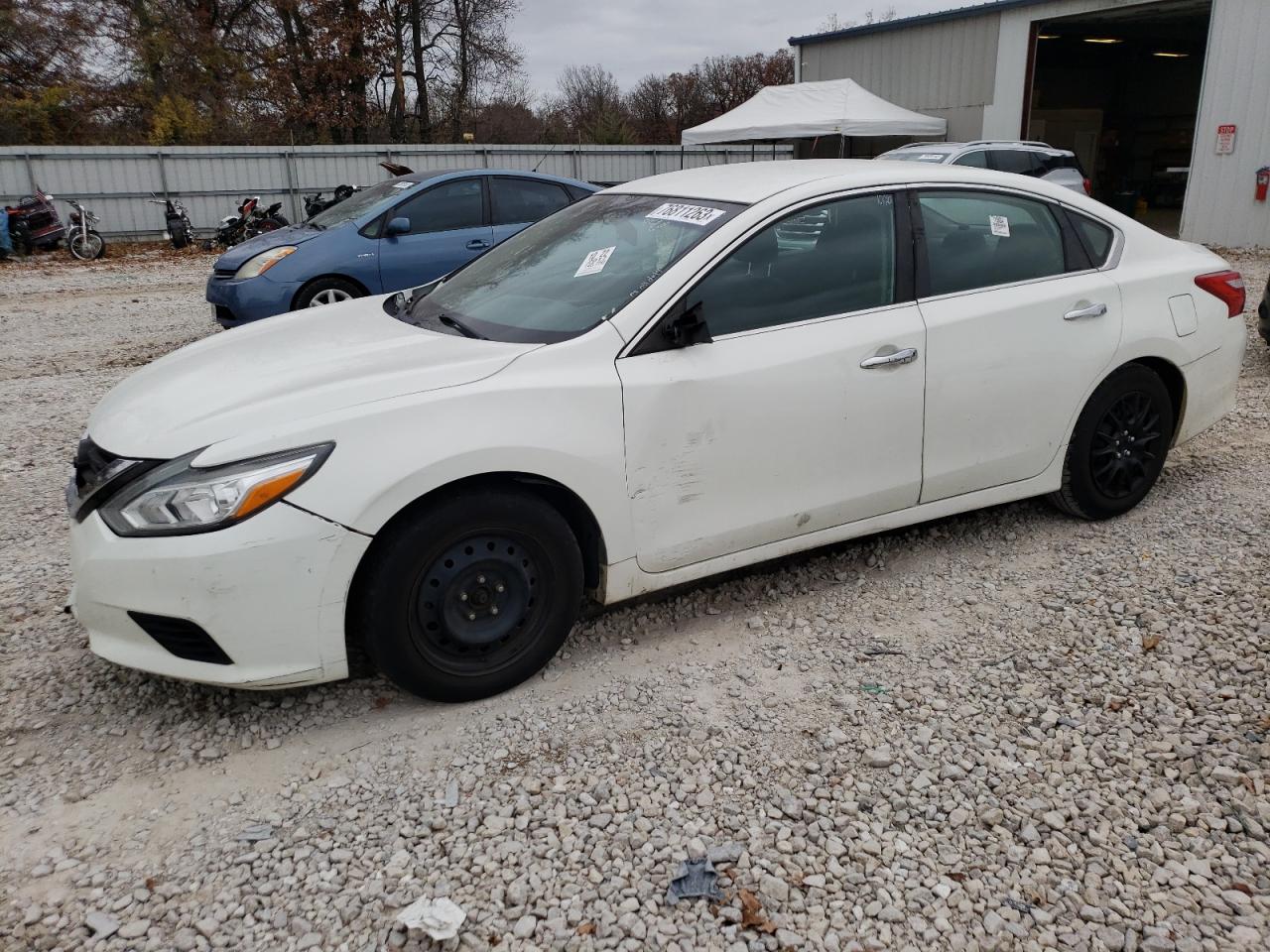 Image 1 of 2017 NISSAN ALTIMA 2.5 2017 with VIN 1N4AL3AP2HN349173