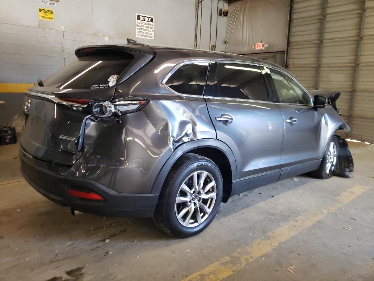 Image 3 of Mazda Cx-9 Touring 2016 with VIN JM3TCACY7G0125882