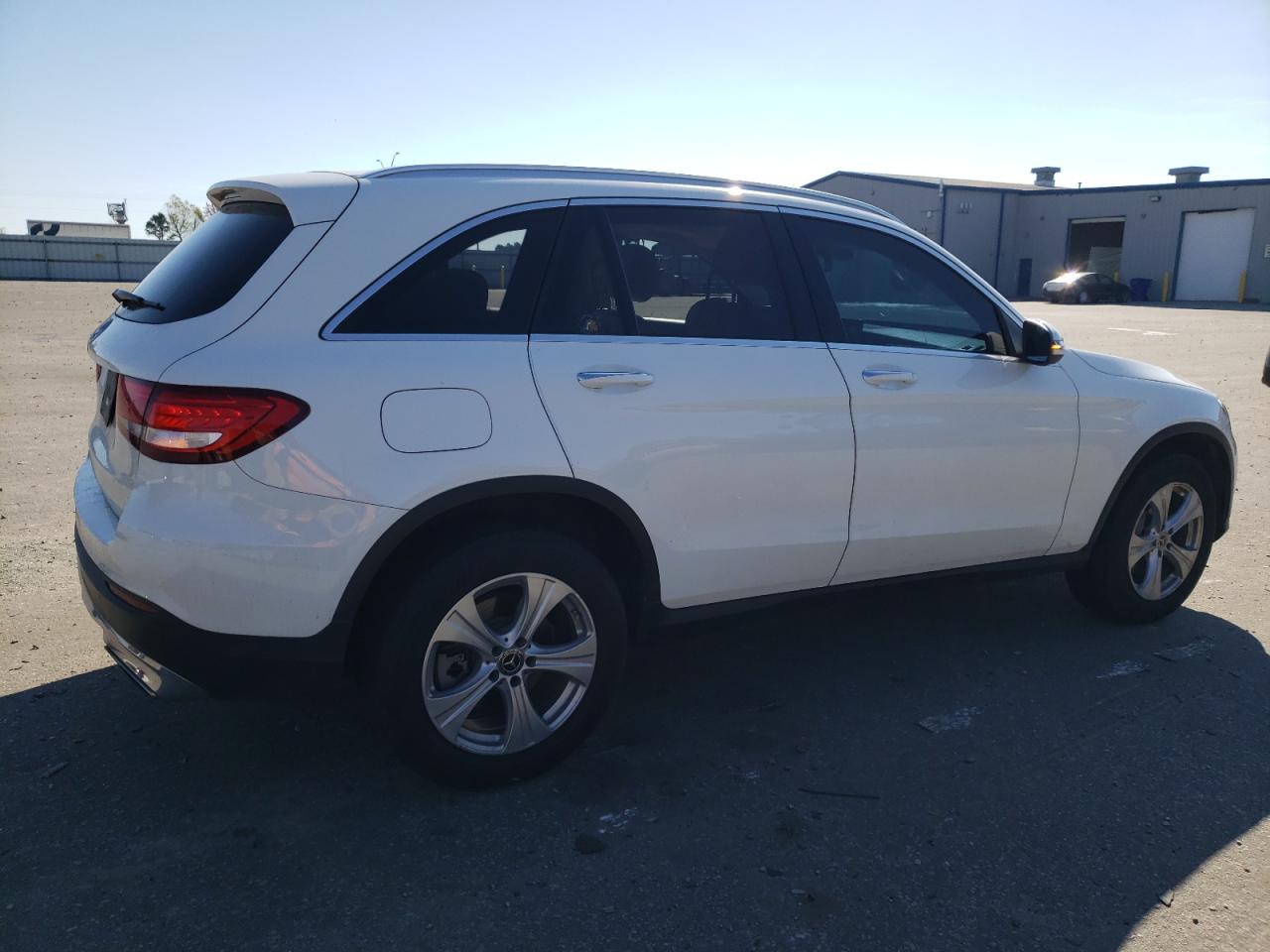 Obraz 3 z 2018 MERCEDES-BENZ GLC 300 2018 z VIN WDC0G4JB2JV022339