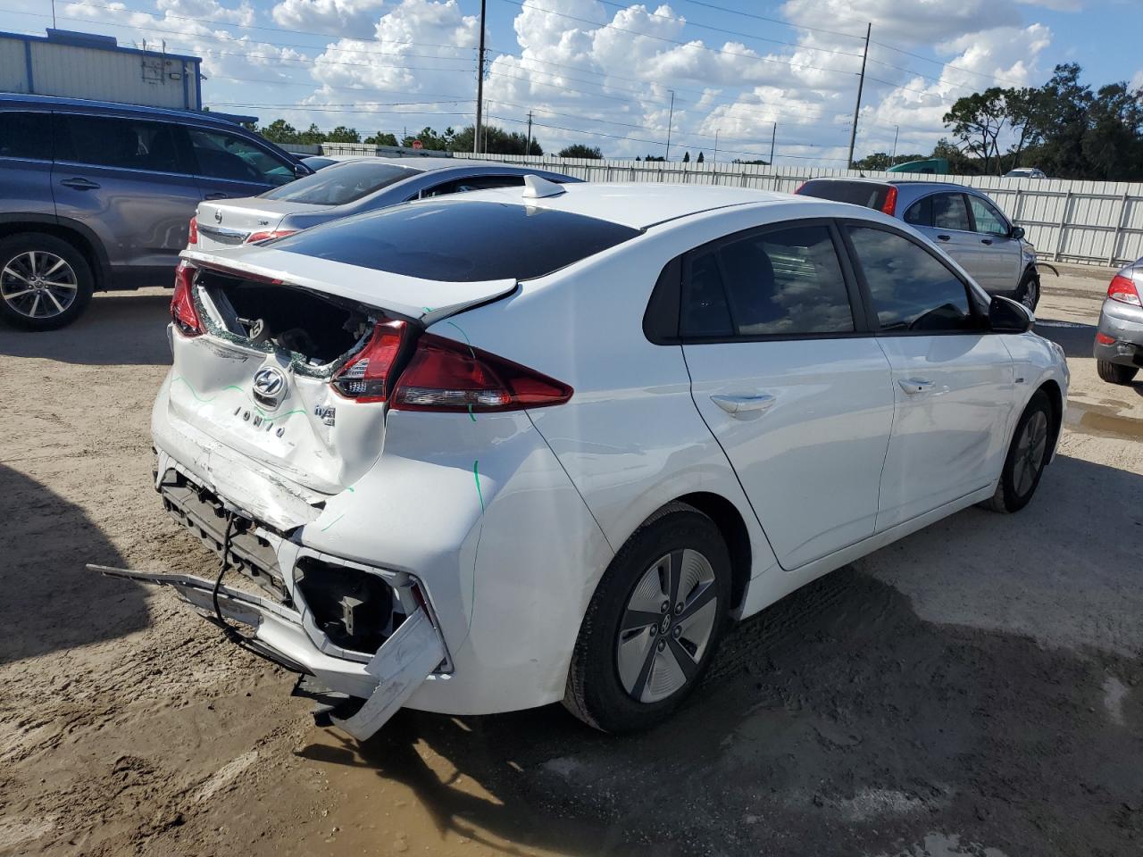 Изображение 3 2020 HYUNDAI IONIQ BLUE 2020 с VIN KMHC65LC2LU187071