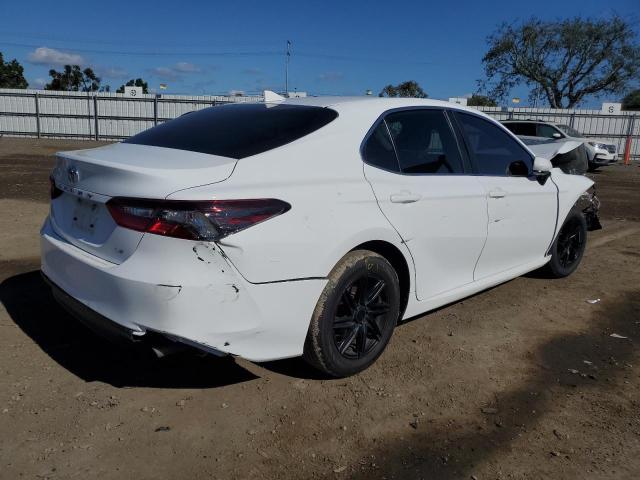 Obraz 3 z 2021 TOYOTA CAMRY LE 2021 z VIN 4T1C11AK0MU544332