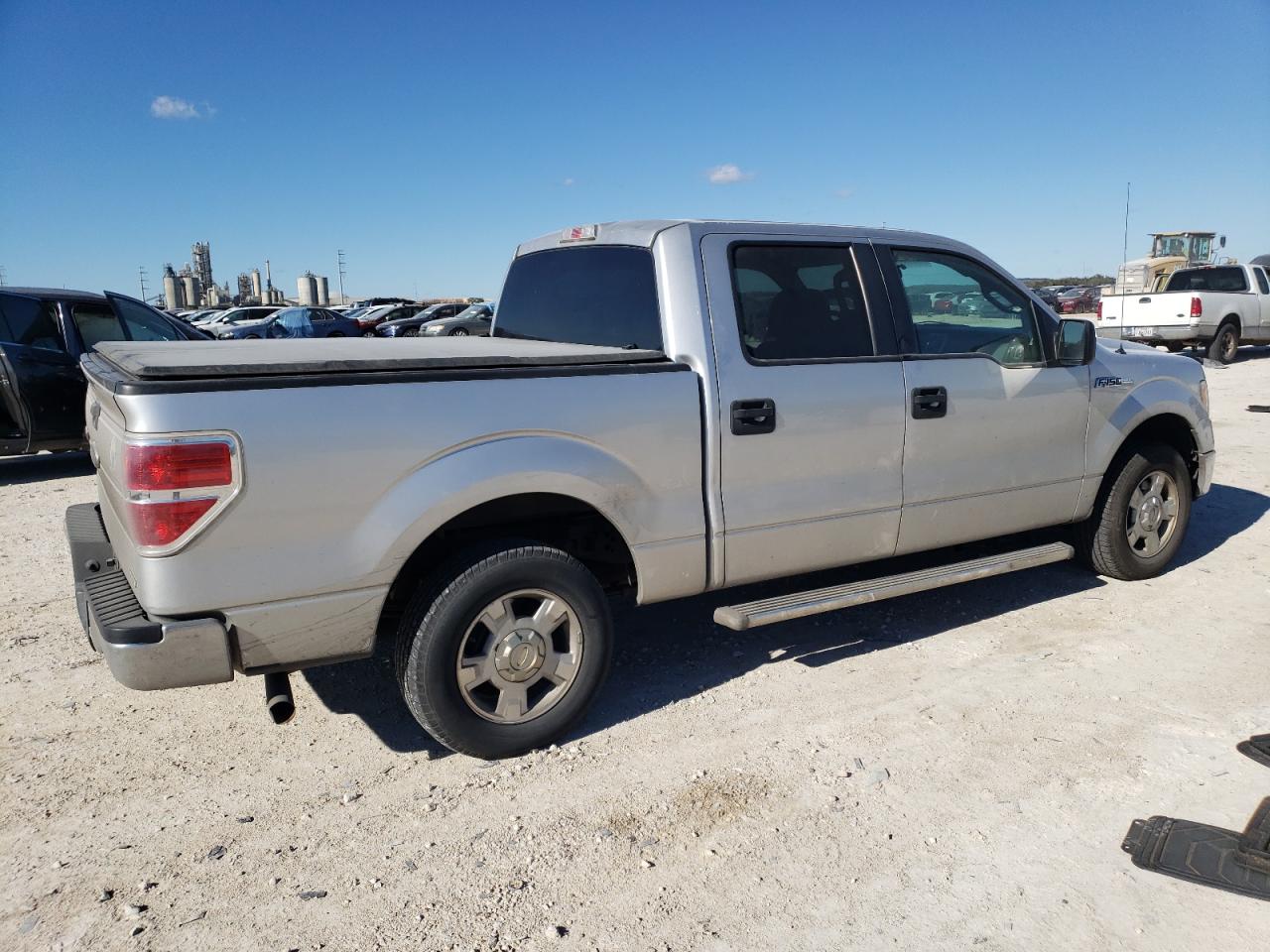 Изображение 3 2013 FORD F150 SUPERCREW 2013 с VIN 1FTFW1CF2DFA93654