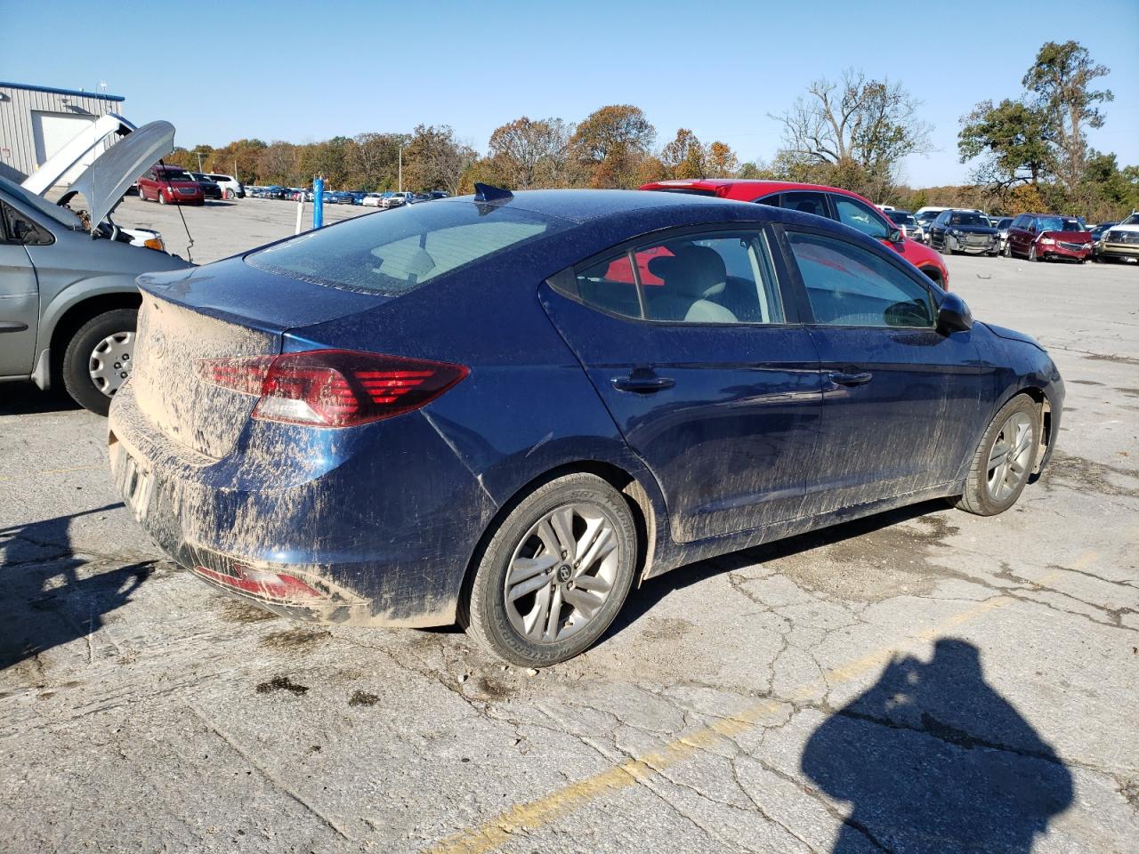 Image 3 of 2019 HYUNDAI ELANTRA SEL 2019 with VIN 5NPD84LF7KH402492
