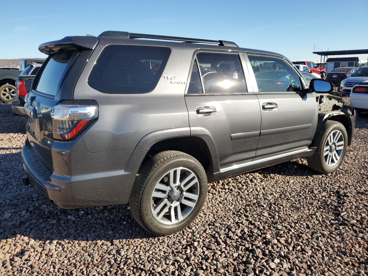 Obraz 3 z 2022 TOYOTA 4RUNNER SR5 PREMIUM 2022 z VIN JTESU5JR1N5982991