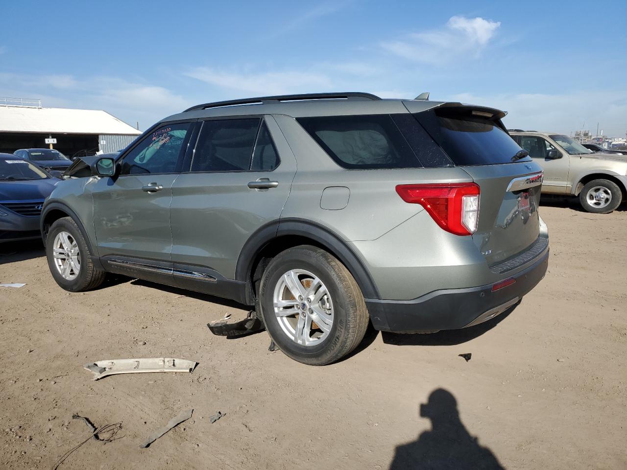 Image 2 of 2020 FORD EXPLORER XLT 2020 with VIN 1FMSK7DH7LGB54191