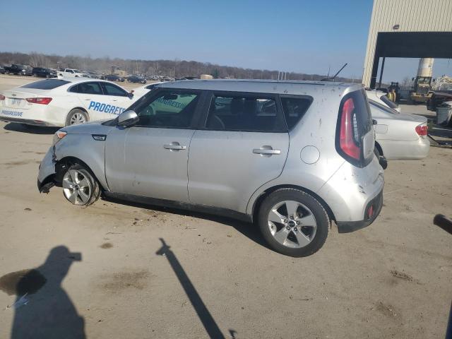 Obraz 2 z 2017 KIA SOUL  2017 z VIN KNDJN2A29H7466112