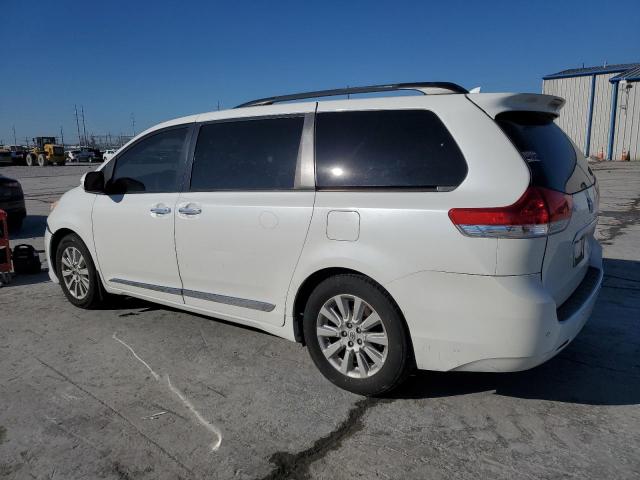 Image 2 of 2013 TOYOTA SIENNA XLE 2013 with VIN 5TDDK3DCXDS065832