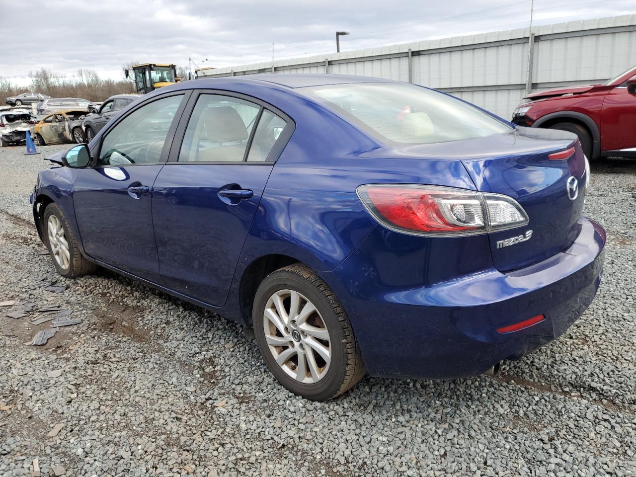 Image 2 of 2013 MAZDA 3 I 2013 with VIN JM1BL1VP5D1810123
