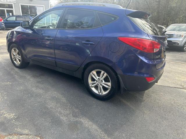 Image 3 of 2011 HYUNDAI TUCSON GLS 2011 with VIN KM8JUCACXBU260139