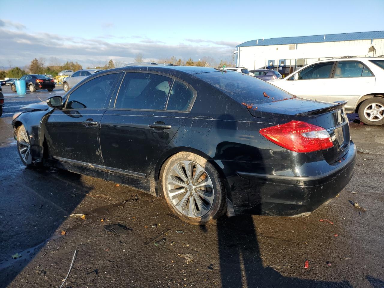 Image 2 of 2014 HYUNDAI GENESIS 5.0L 2014 with VIN KMHGC4DH6EU262422