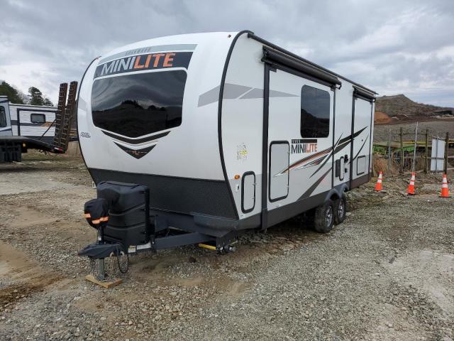 Image 3 of 2022 WILDWOOD ROCKWOOD 2022 with VIN 4X4TRLB27NZ181792
