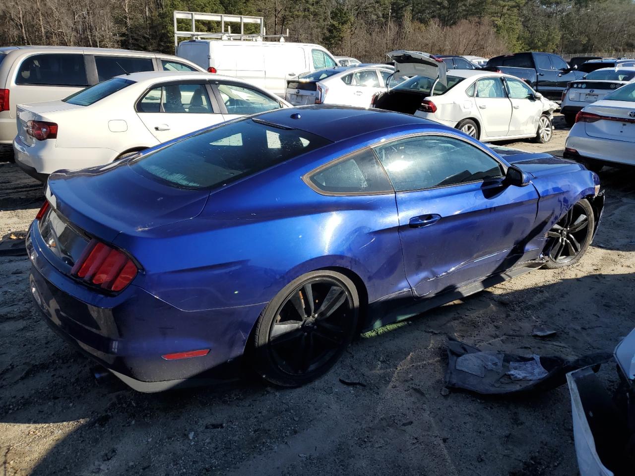 Image 3 of 2016 FORD MUSTANG  2016 with VIN 1FA6P8TH0G5236477