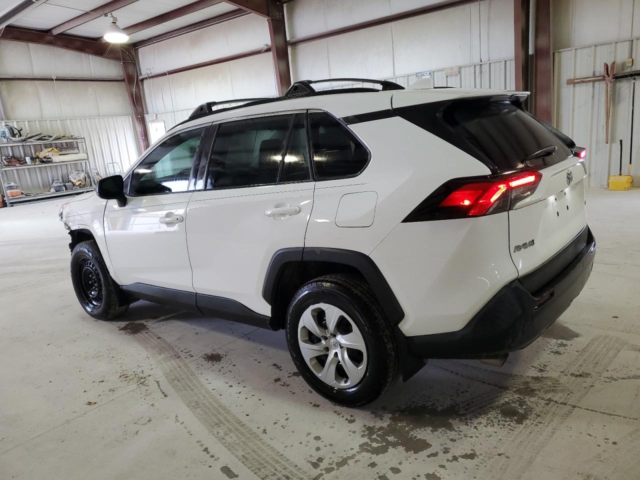 Image 2 of 2020 TOYOTA RAV4 LE 2020 with VIN 2T3H1RFV7LW077889