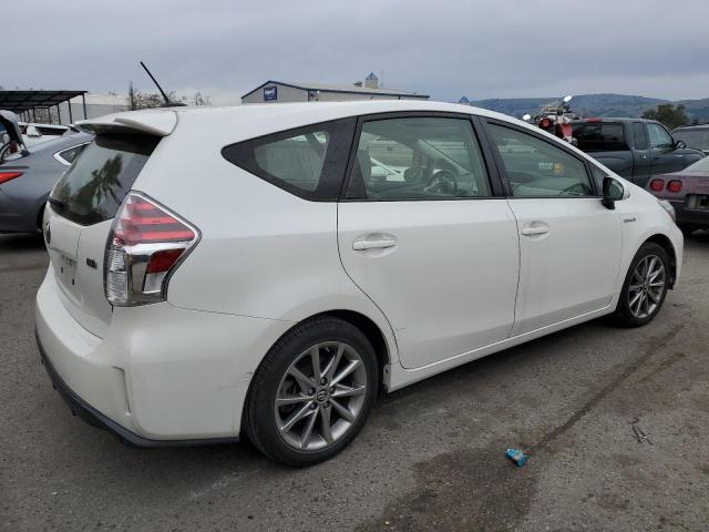 Image 3 of 2015 TOYOTA PRIUS V  2015 with VIN JTDZN3EU2FJ038838