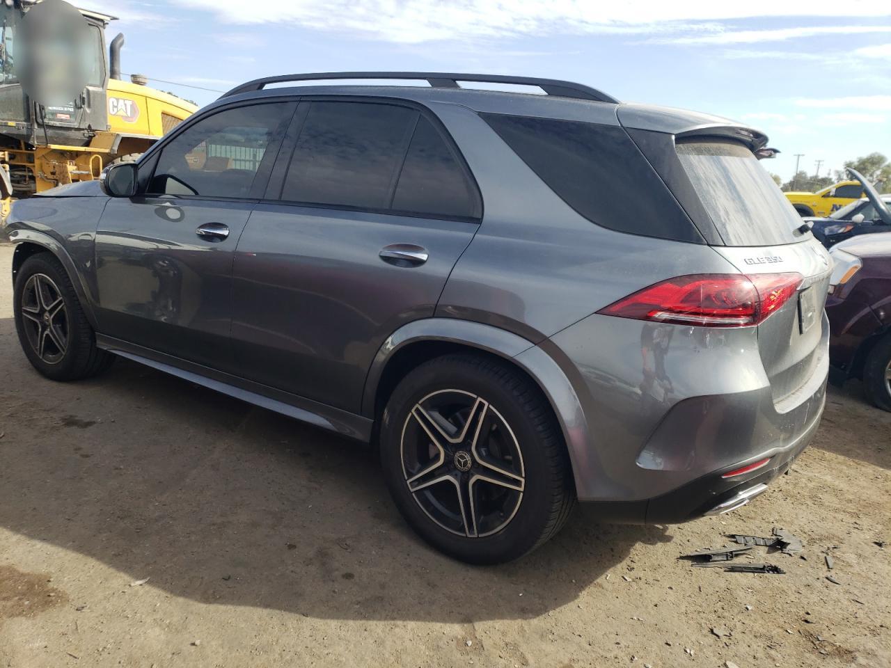 Image 2 of 2020 MERCEDES-BENZ GLE 350 4MATIC 2020 with VIN 4JGFB4KBXLA009275