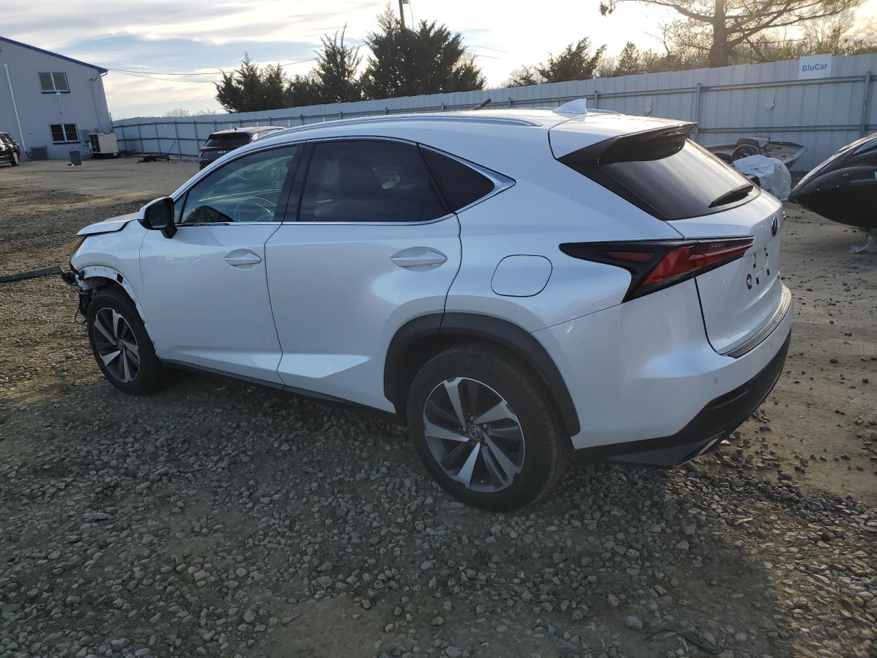 Obraz 2 z 2019 LEXUS NX 300 BASE 2019 z VIN JTJBARBZ2K2181662