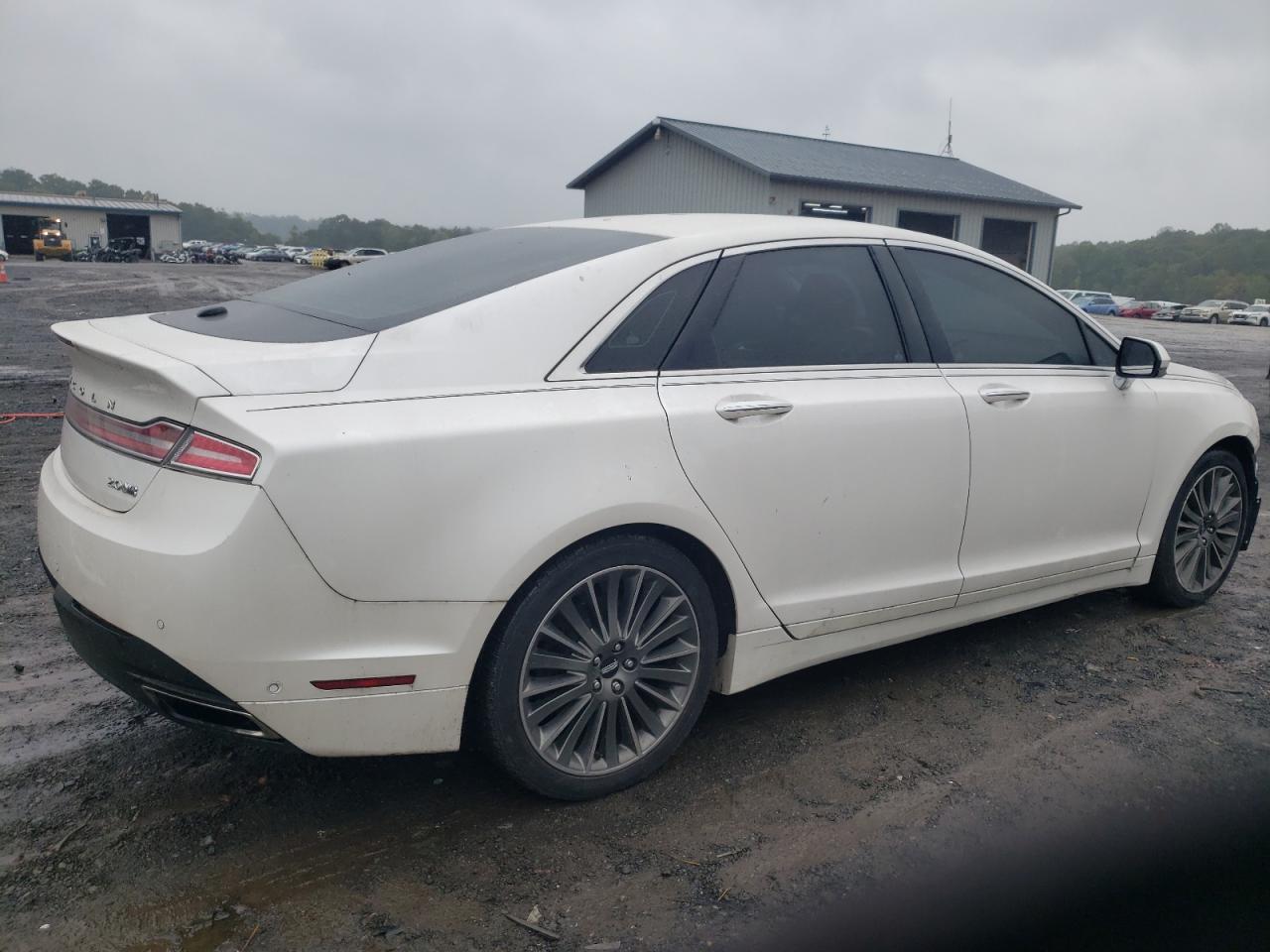 Image 3 of 2013 LINCOLN MKZ  2013 with VIN 3LN6L2J93DR809262