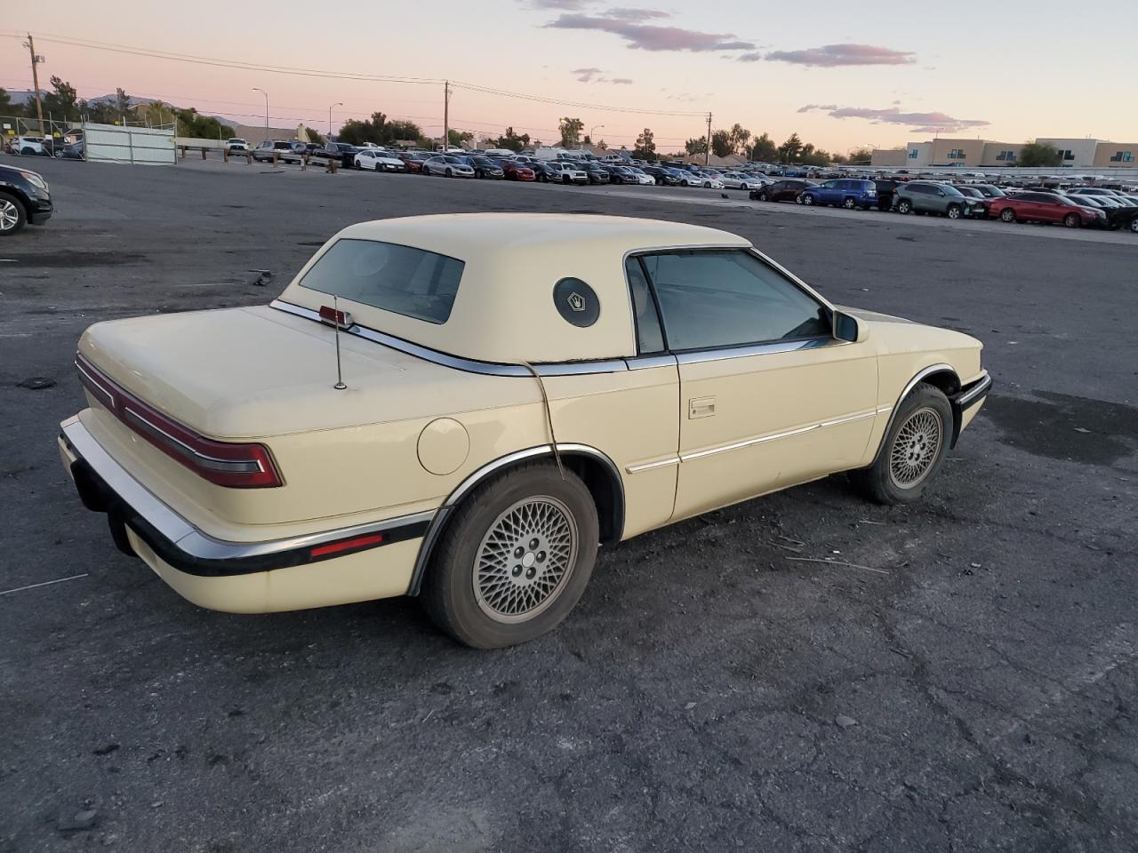 Image 3 of 1990 CHRYSLER TC BY MASERATI 1990 with VIN ZC2FS1207LB206278