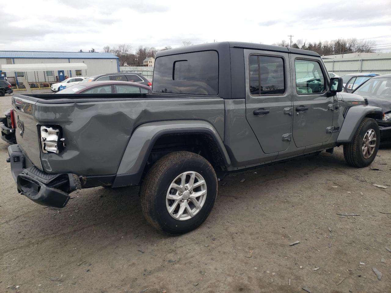 Image 3 of 2023 JEEP GLADIATOR SPORT 2023 with VIN 1C6HJTAG4PL562643