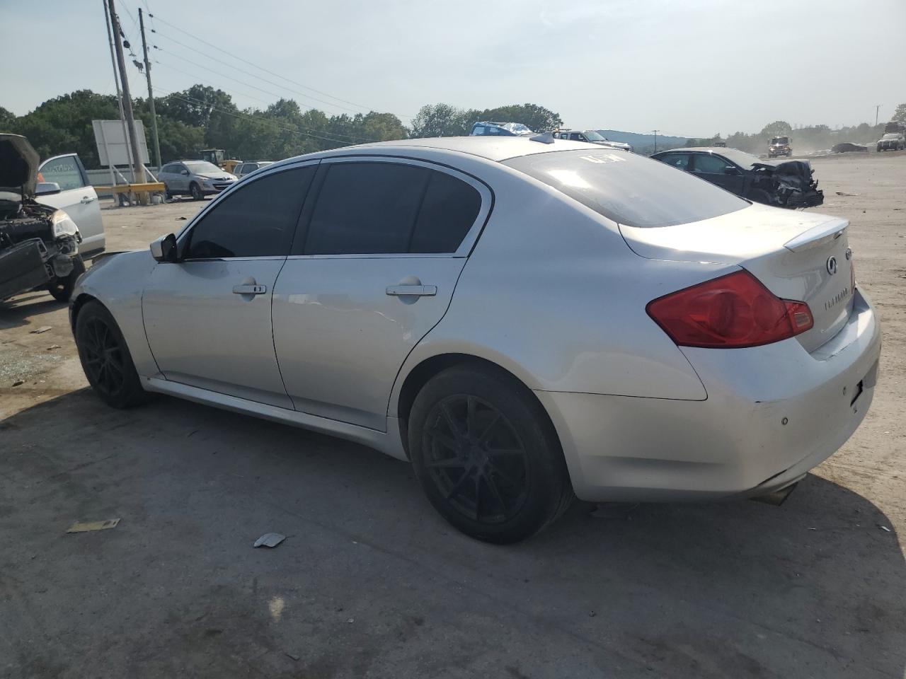 Изображение 2 Infiniti G37 2012 с VIN JN1CV6AR9CM678048