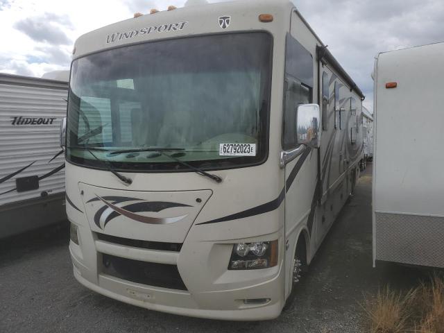 Obraz 2 z 2016 FORD F53  2016 z VIN 1F66F5DY7G0A06431