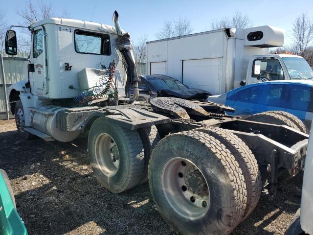 Obraz 3 z 2002 INTERNATIONAL 9200 9200I 2002 z VIN 2HSCEAPR02C032958