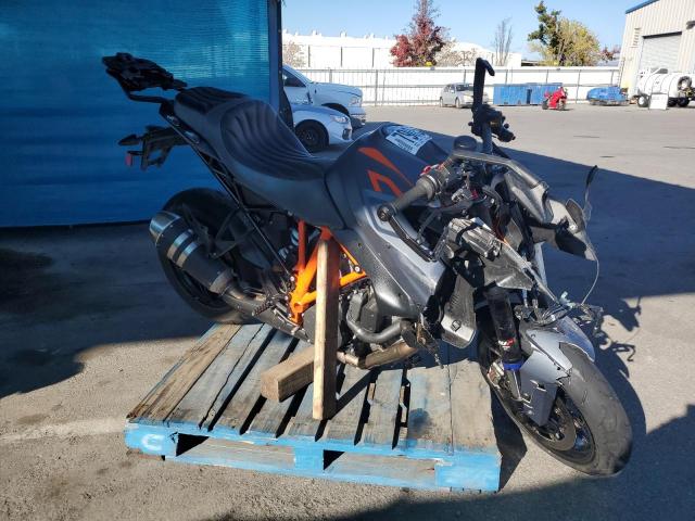 Obraz 1 z 2023 KTM 1290 SUPER DUKE GT 2023 z VIN VBKV69401PM967463