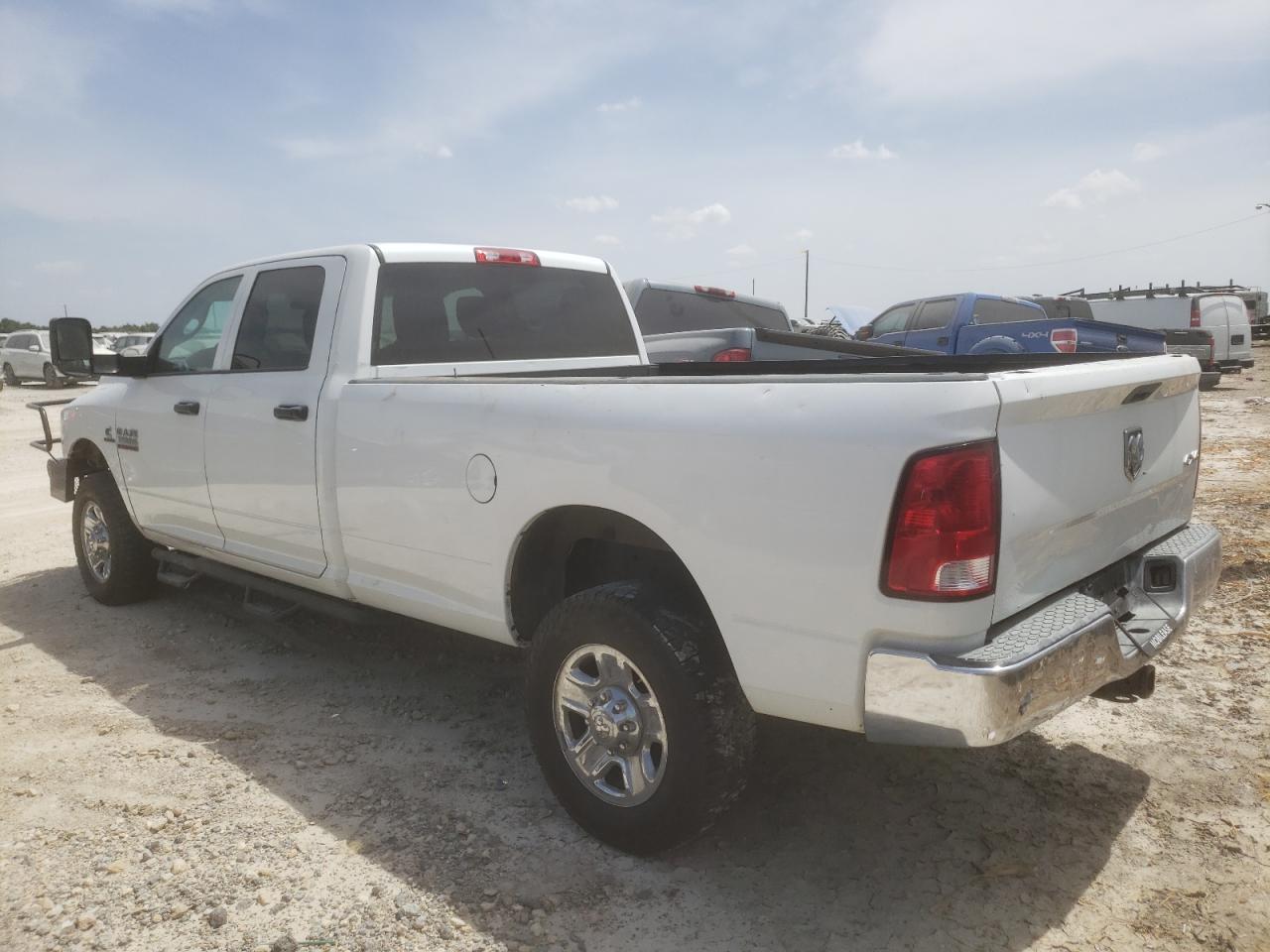 Изображение 2 2017 RAM 3500 ST 2017 с VIN 3C63R3GL8HG785533