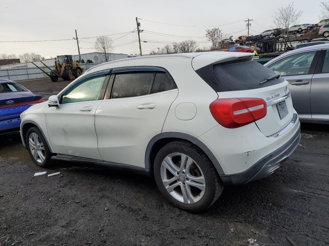Image 2 of 2015 MERCEDES-BENZ GLA 250 4MATIC 2015 with VIN WDCTG4GB5FJ067388