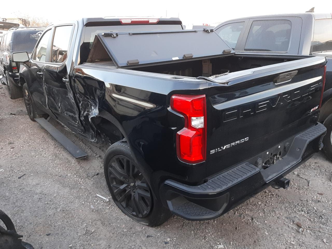 Изображение 2 2019 CHEVROLET SILVERADO C1500 RST 2019 с VIN 3GCPWDED4KG236553