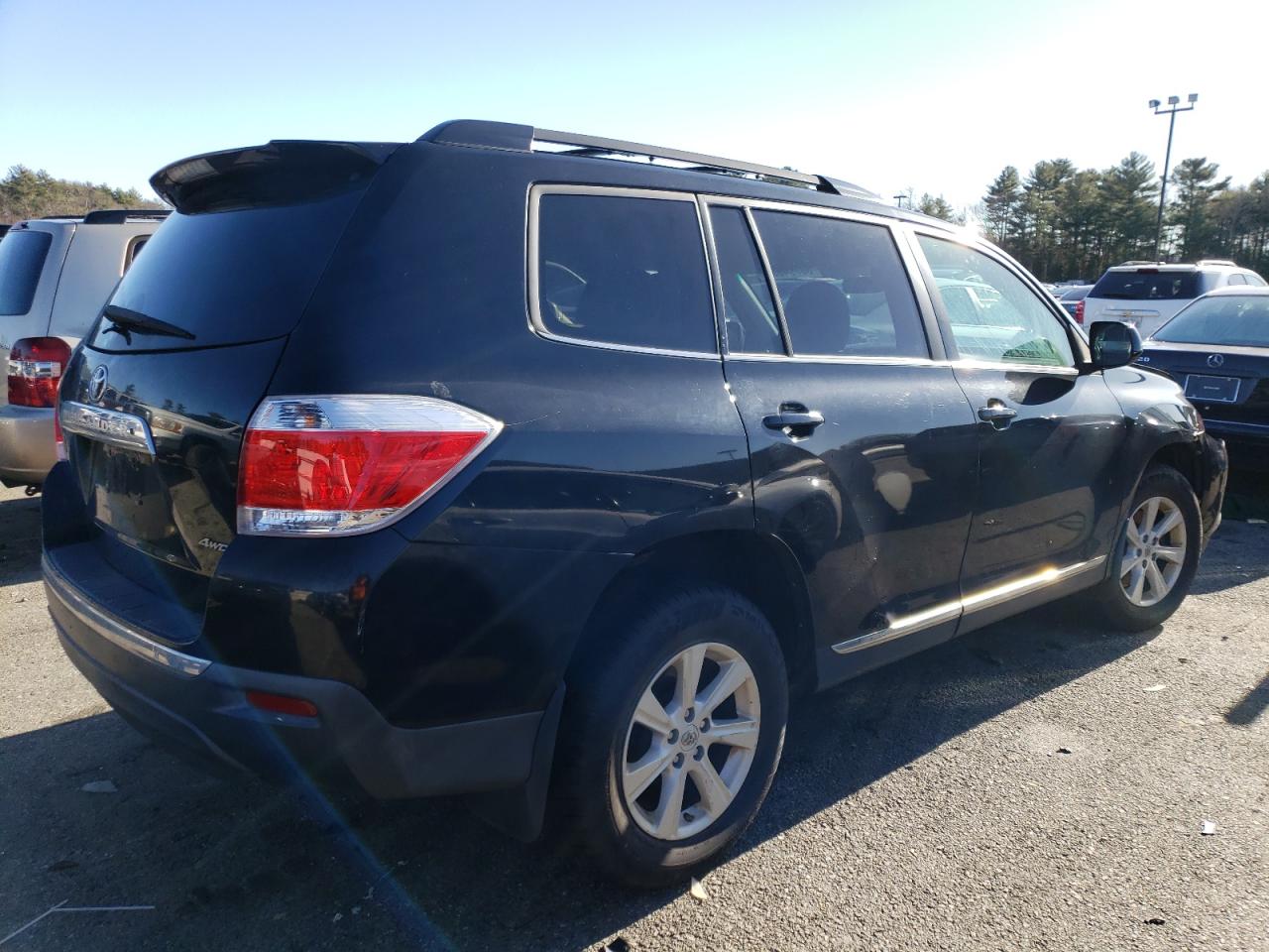 Image 3 of 2012 TOYOTA HIGHLANDER BASE 2012 with VIN 5TDBK3EH1CS099299