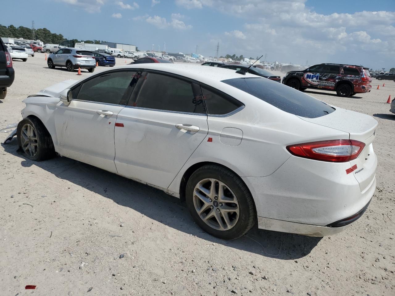 Изображение 2 2016 FORD FUSION SE 2016 с VIN 1FA6P0H7XG5128790