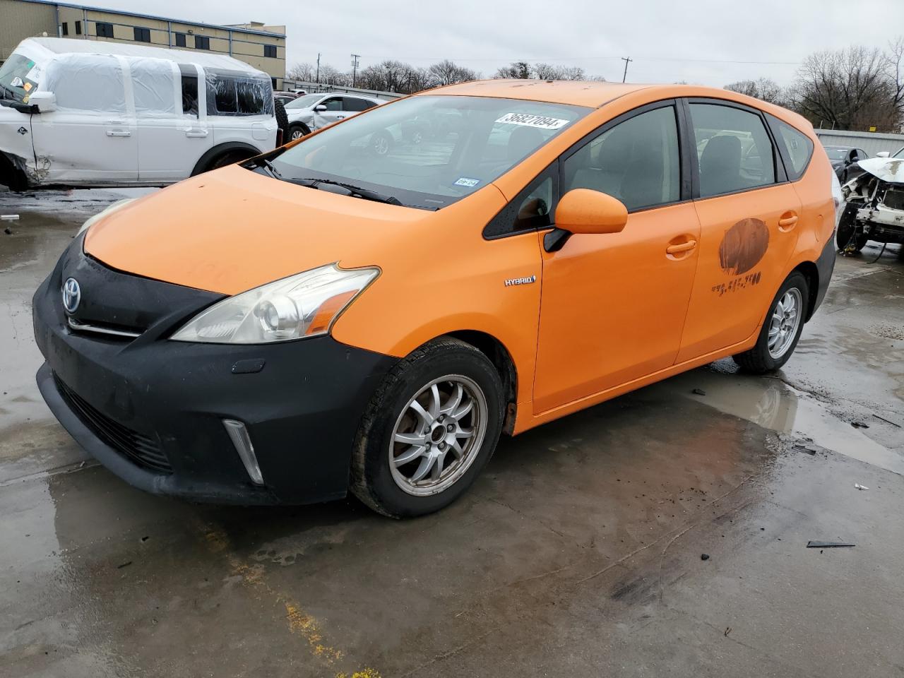 2014 TOYOTA PRIUS V  2014 image