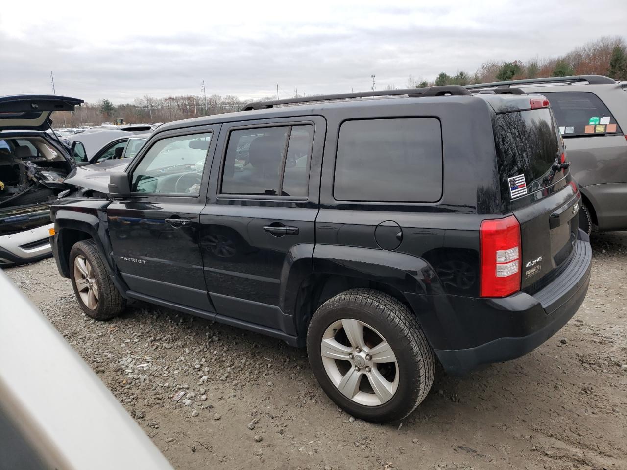 Image 2 of 2016 JEEP PATRIOT LATITUDE 2016 with VIN 1C4NJRFBXGD673333