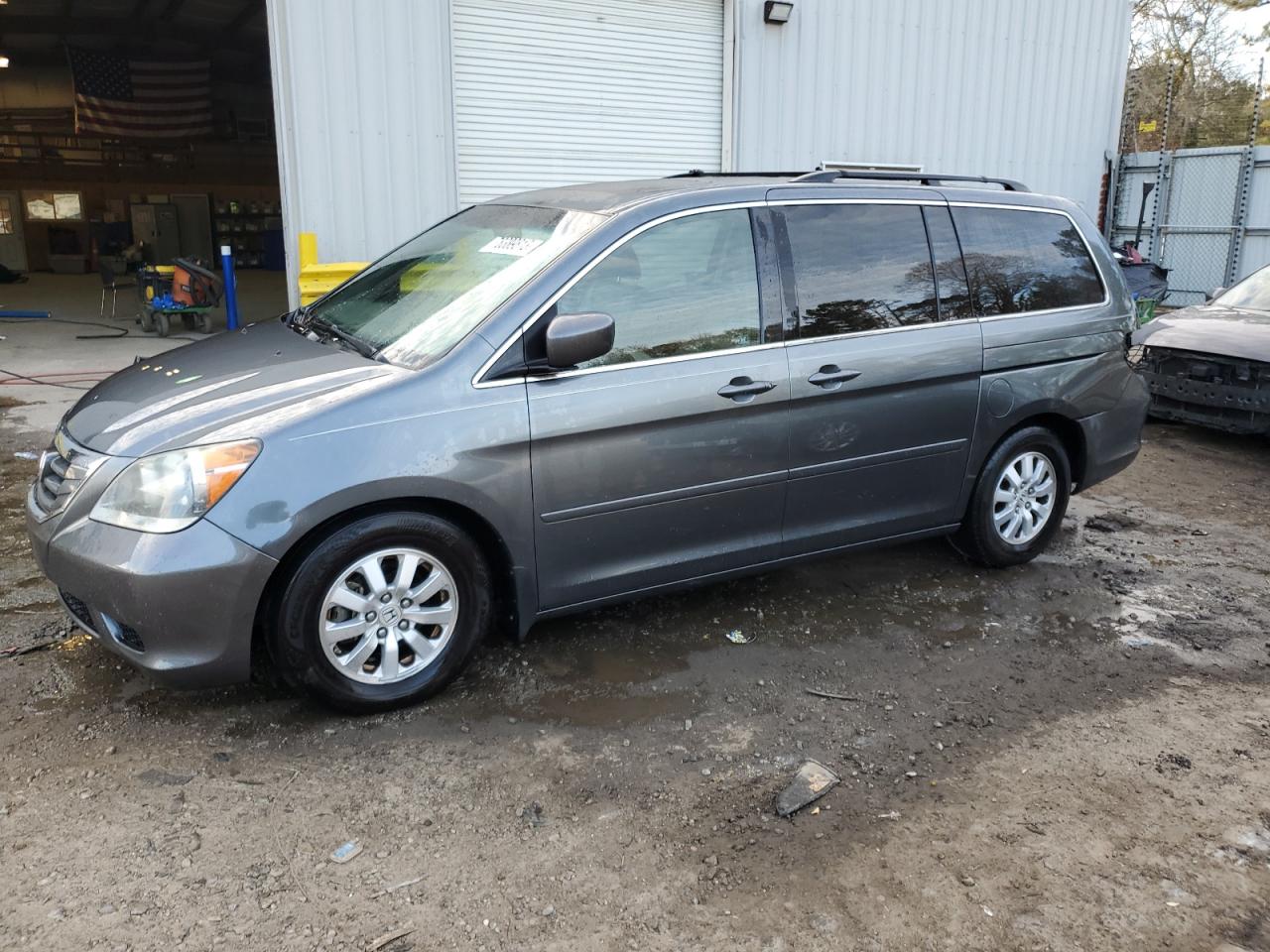 Image 1 of 2010 HONDA ODYSSEY EXL 2010 with VIN 5FNRL3H71AB053634