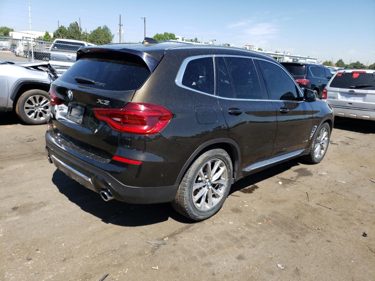 Obraz 3 z 2018 BMW X3 XDRIVE30I 2018 z VIN 5UXTR9C58JLD62254