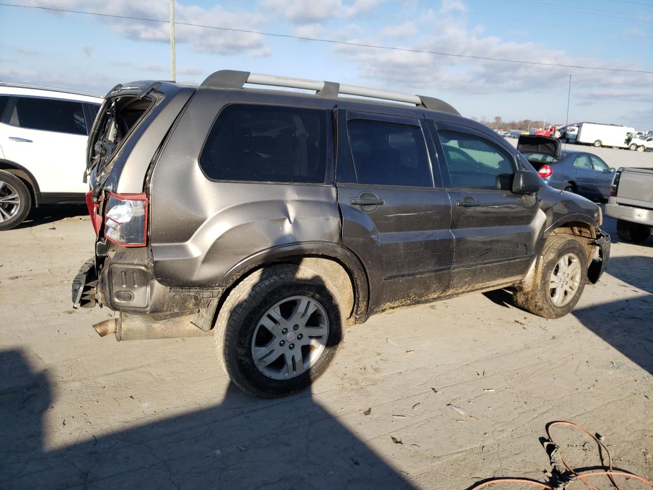 Image 3 of 2004 MITSUBISHI ENDEAVOR LS 2004 with VIN 4A4MN21S04E030048