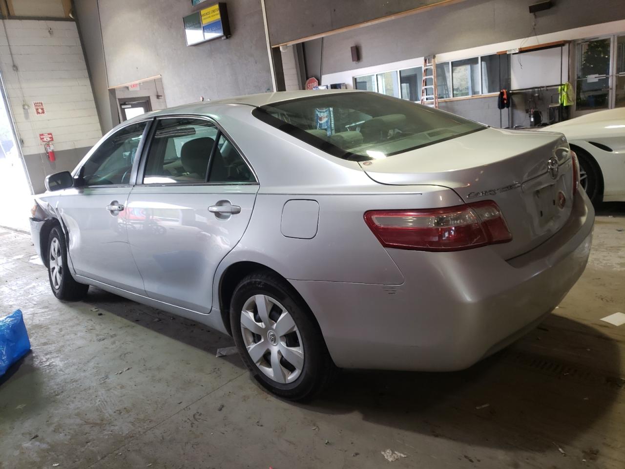 Изображение 2 2008 TOYOTA CAMRY CE 2008 с VIN 4T1BE46K78U229009