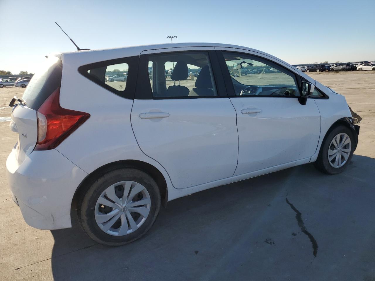 Image 3 of 2018 NISSAN VERSA NOTE S 2018 with VIN 3N1CE2CPXJL352223